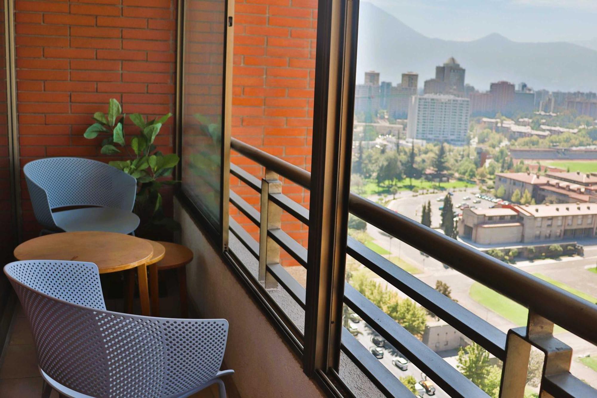 Hom I Depto 1d En Condes Metro Escuela Militar Avn0423 Apartamento Santiago de Chile