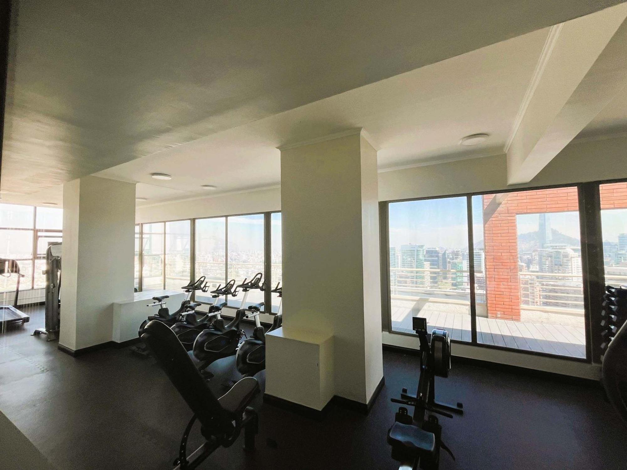 Apartamento Hom I Depto 1d En Condes Metro Escuela Militar Avn0423
