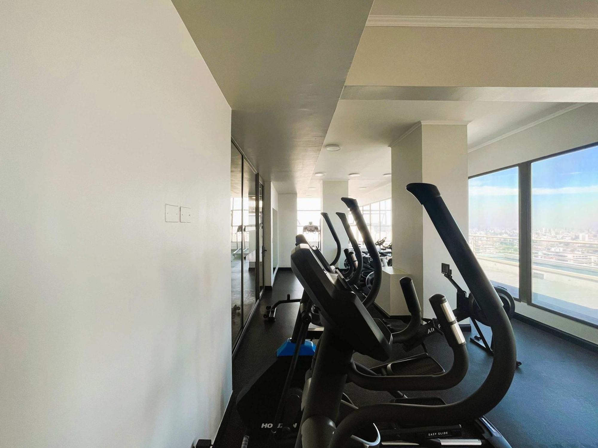 Apartamento Hom I Depto 1d En Condes Metro Escuela Militar Avn0423 Santiago