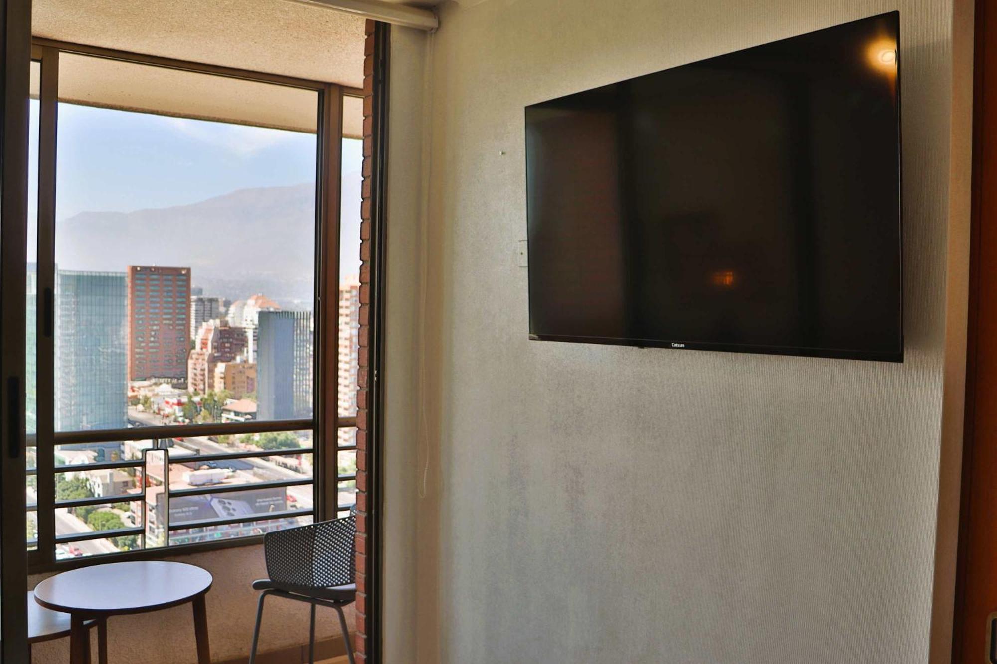 Hom I Depto 1d En Condes Metro Escuela Militar Avn0423 Apartamento Santiago
