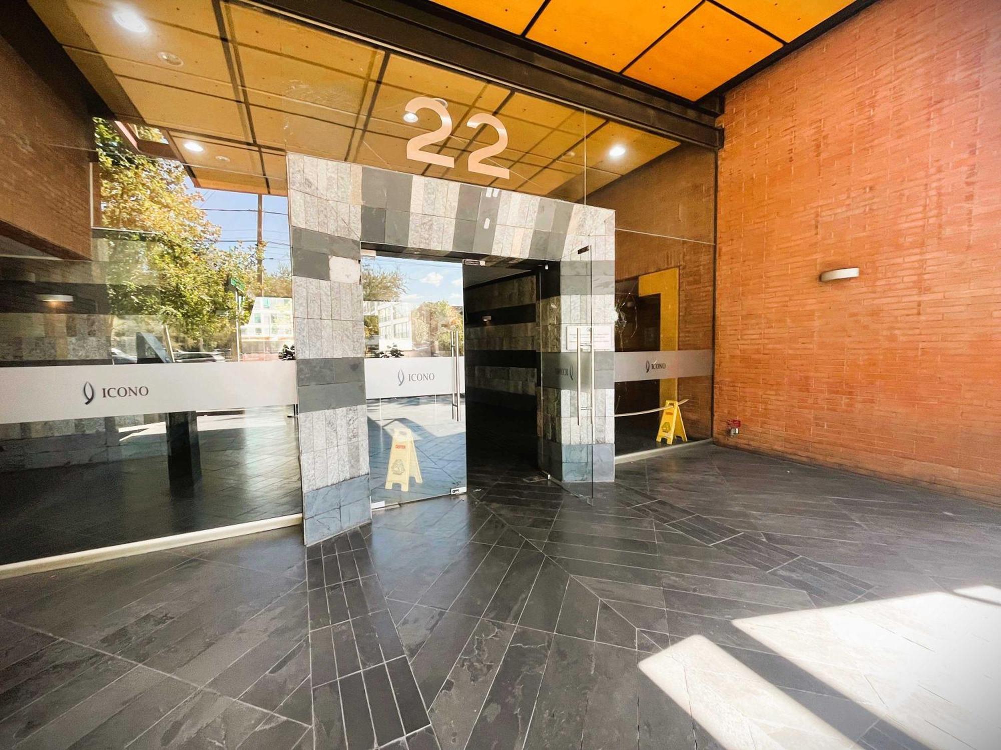 Apartamento Hom I Depto 1d En Condes Metro Escuela Militar Avn0423 Santiago