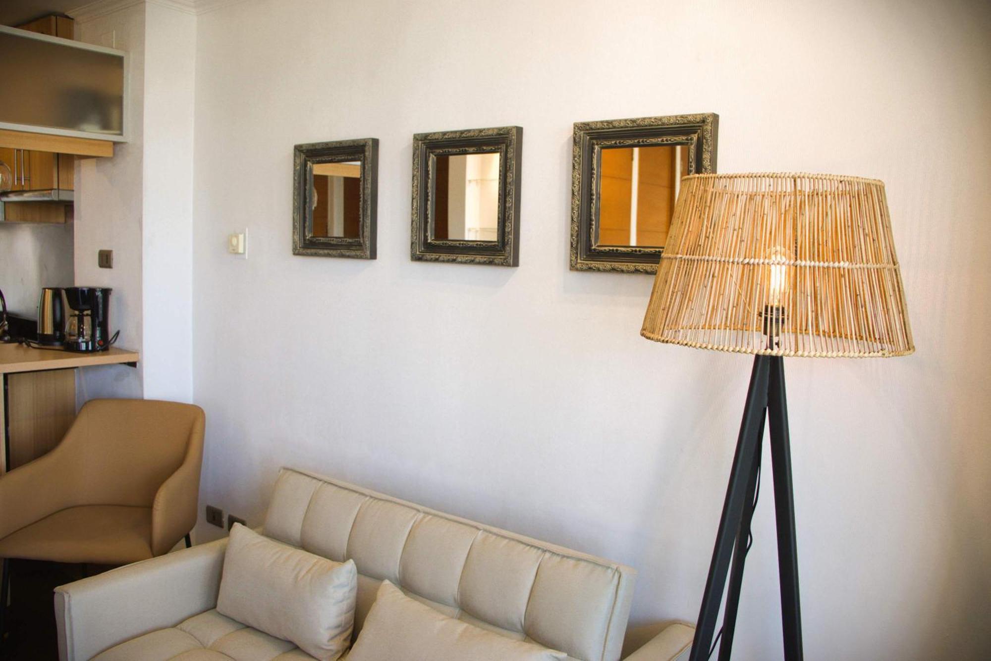 Hom I Depto 1d En Condes Metro Escuela Militar Avn0423 Apartamento Santiago